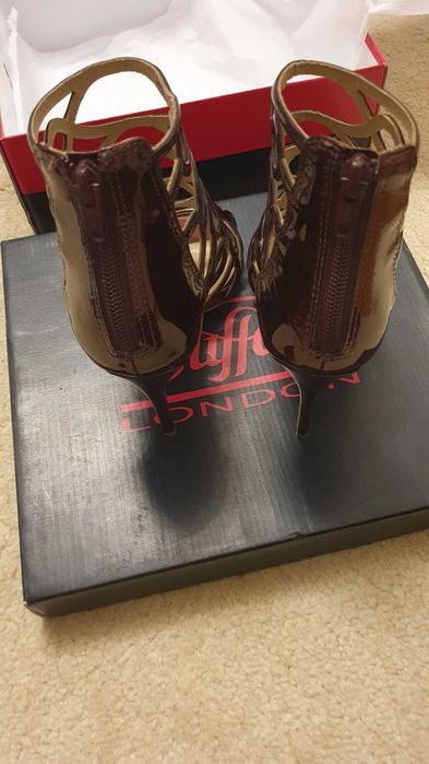 Sandale Buffalo London – piele naturală lacuită – mărimea 35 – WOW!