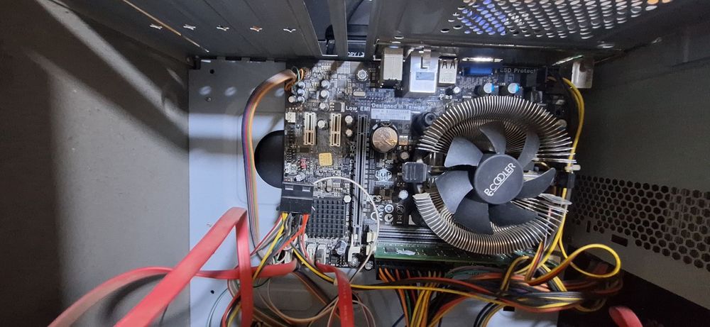 Продаётся компьютер с принтерам.