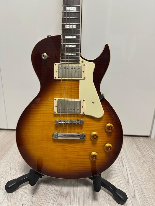 Vând chitară electrică Cort CR250 Vintage Burst