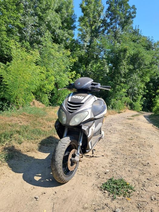 Vând scuter piaggio nrg 80 răcire pe apa