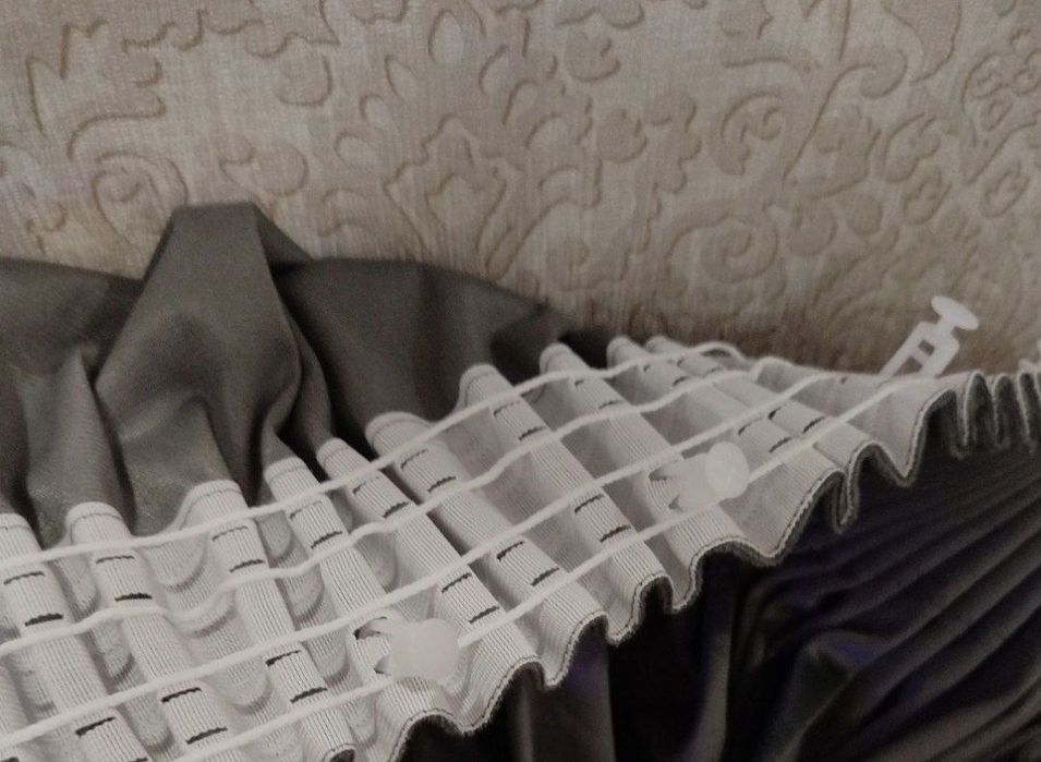 Срочно! Новые шторы 2 шт за 450 тыс. Занавески в стиле хай тек.