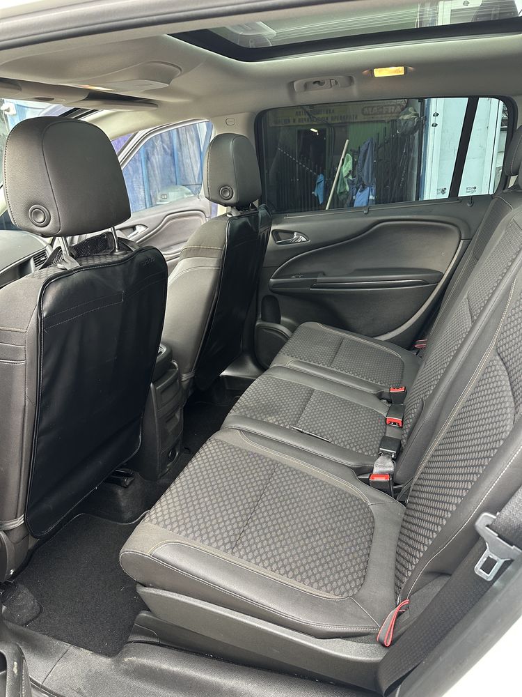 Opel Zafira C Tourer