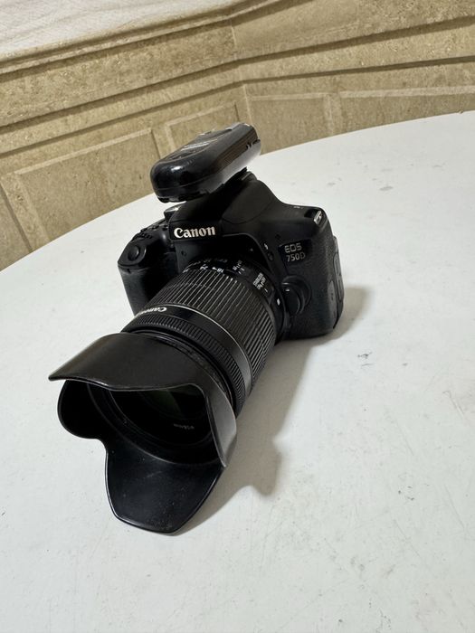 Canon 750 foto aparat