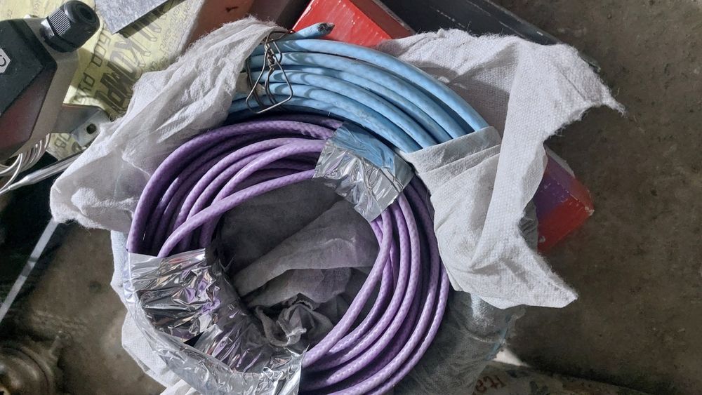 Саморегулирующийся греющий кабель Freezstop Regular 25FSR2-CT