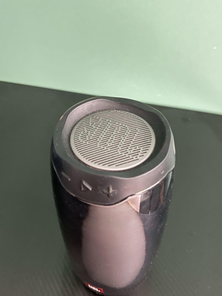 Колонка JBL 4 б/у. В отличном состоянии