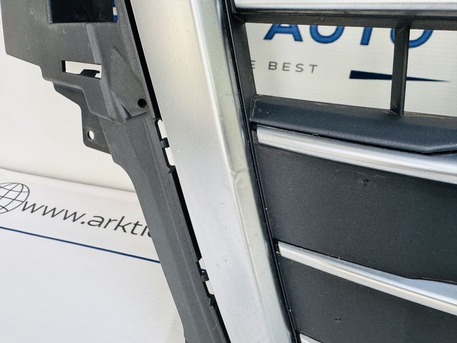 Grila radiator Audi Q7 4M dupa 2016 cod 4M0853651F