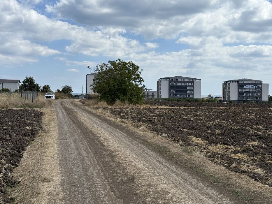Intravilan zona Golful Pescarilor
