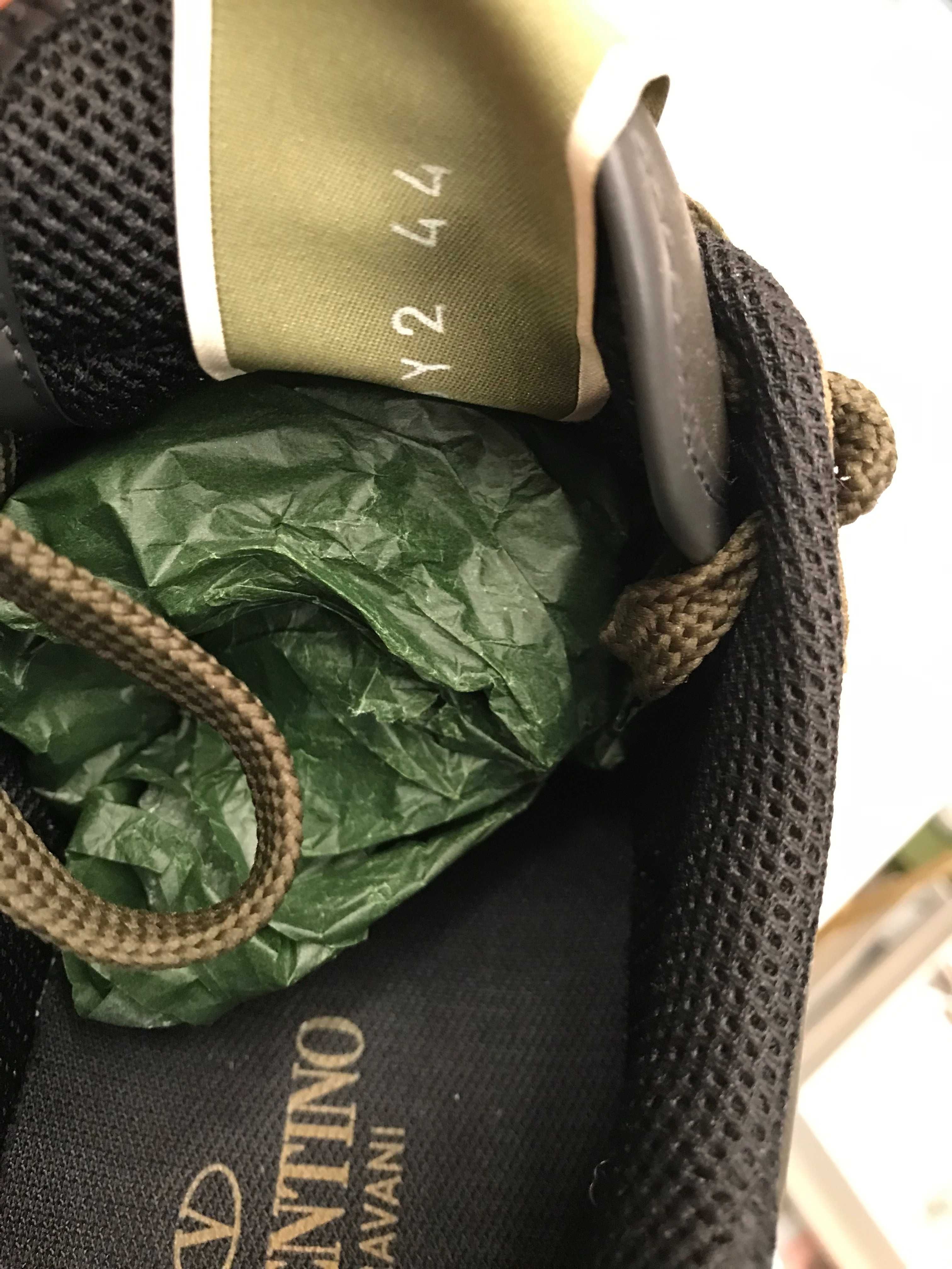 Valentino 44 sneakers, originali, full box, retail 580 euro