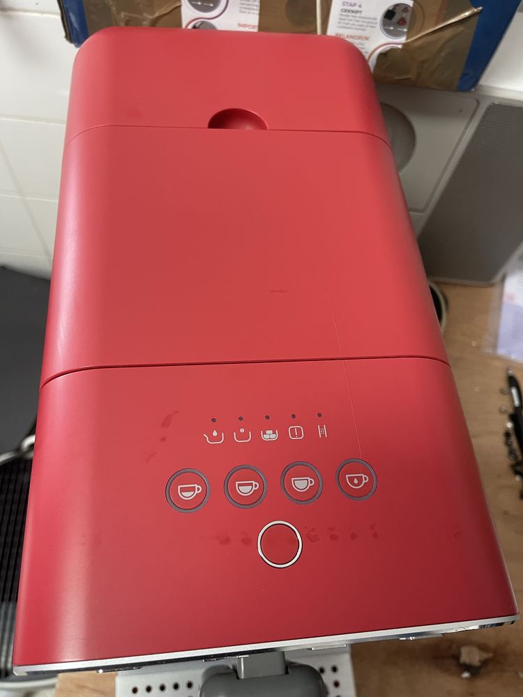 Автоматична еспресо кафемашина Smeg BCC01TPMEU, 50's Style, 1350 W