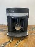 Expresor / espressor cafea delonghi magnifica