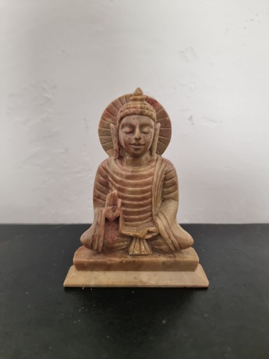 Statuie Buddha din steatit sculptata manual