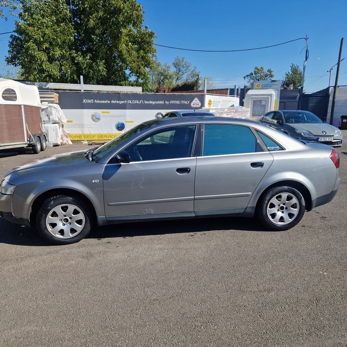Vand  Audi  A4 .Pret usor negociabil