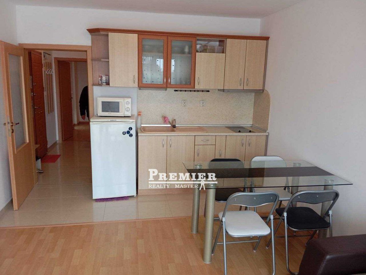 Продава се Двустаен апартамент в Свети Влас - 71000 кв.м за 1 €/кв.м - Снимка #18