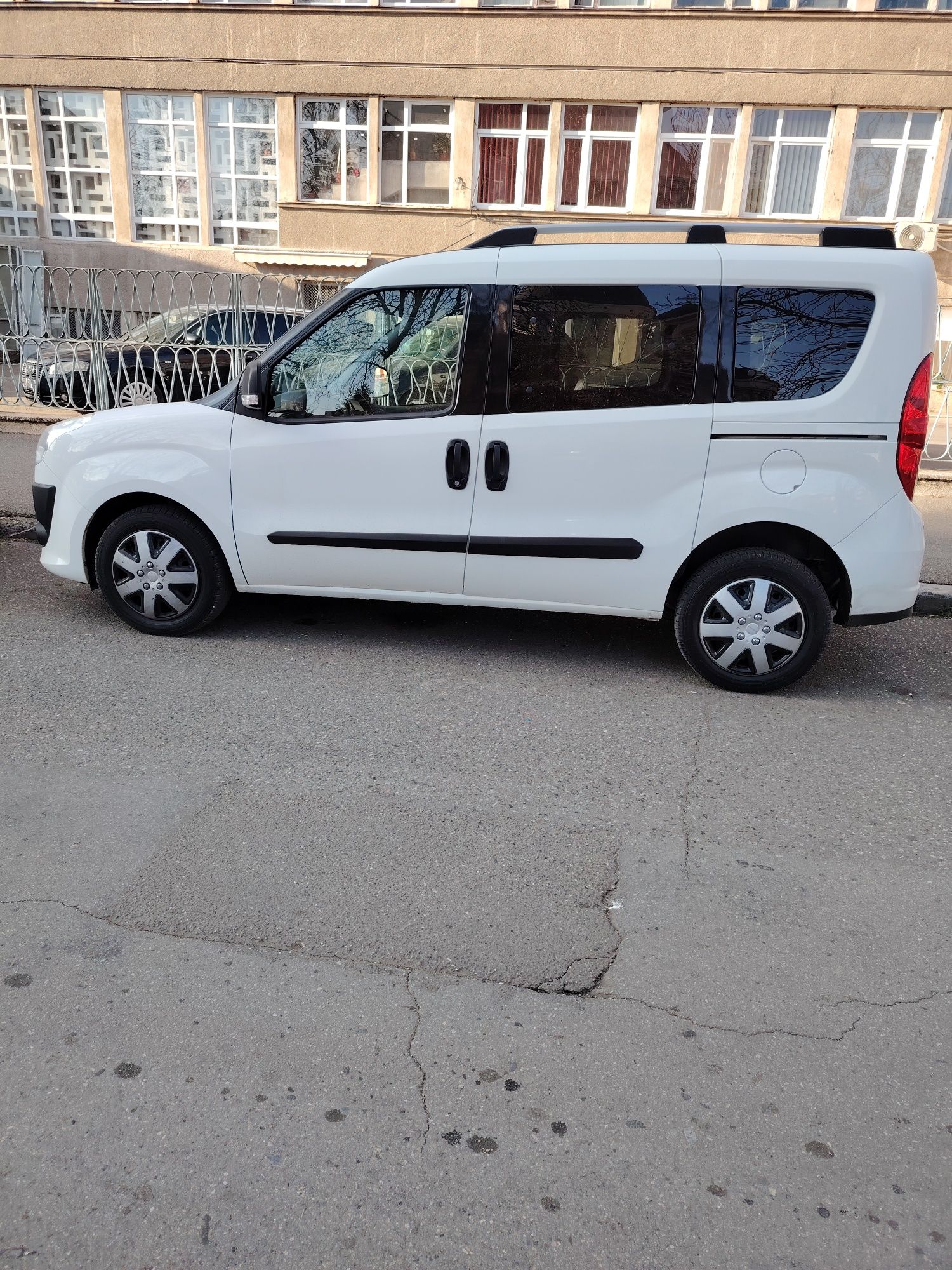 Închirieri auto diverse