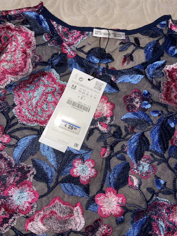 Bluza Zara cu motiv floral