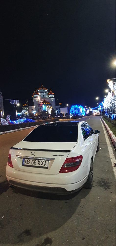 Mercedes Benz  C200