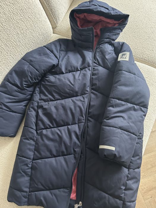 Куртка зимняя FILA в отличном состоянии