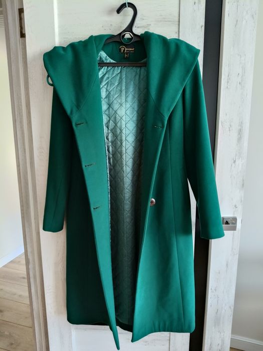 Продам осеннее пальто