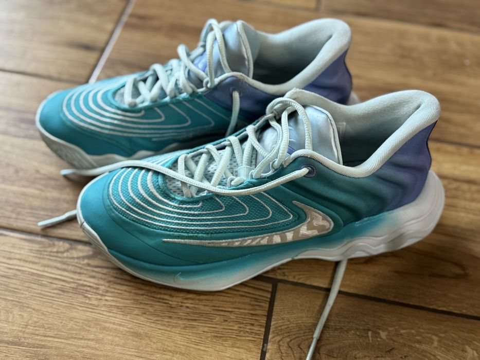 Баскетболни Маратонки NIKE GIENNIS