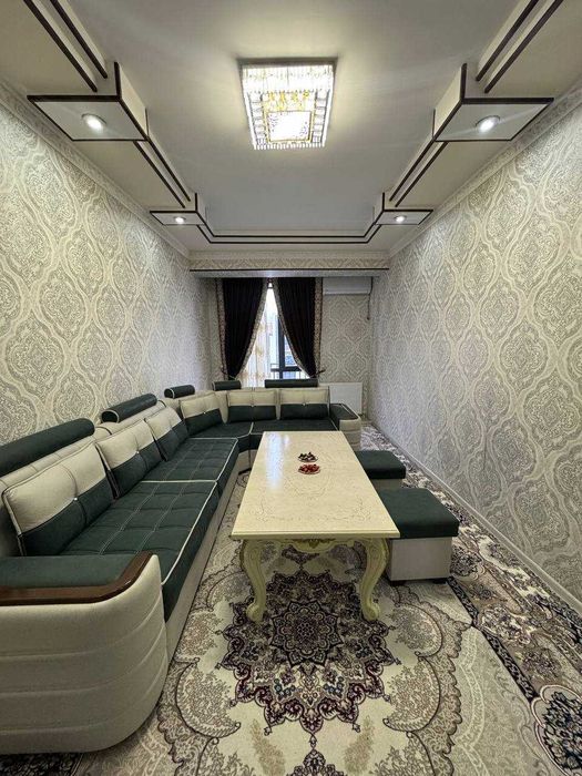 Сдается 3х комнатная квартира на 6 этаже в районе крытый рынок