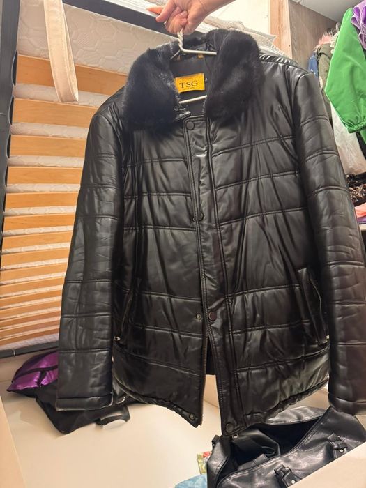 Продам куртку зимнюю.
