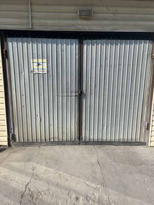 Продаю ворота распашные