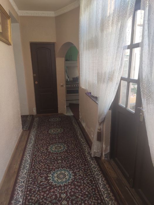 Bodomzorda uy sotiladi