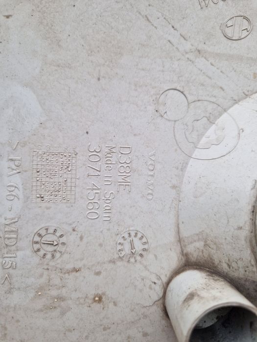 Capace originale Volvo  r15