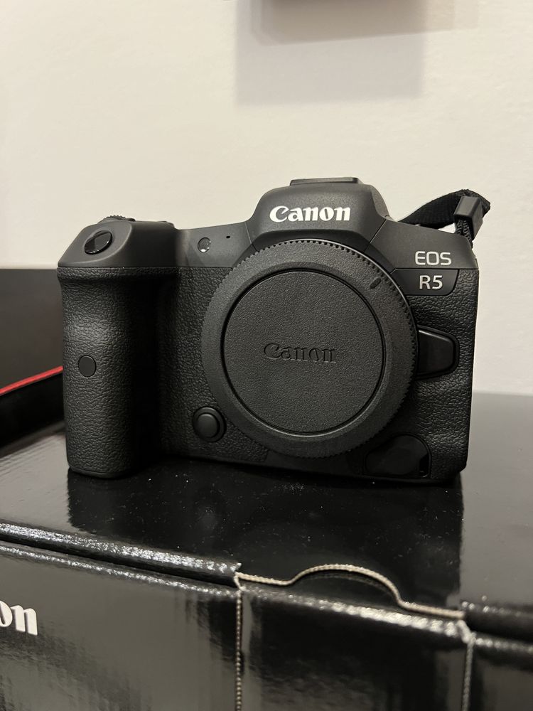 Canon R5 body - aproape nou!