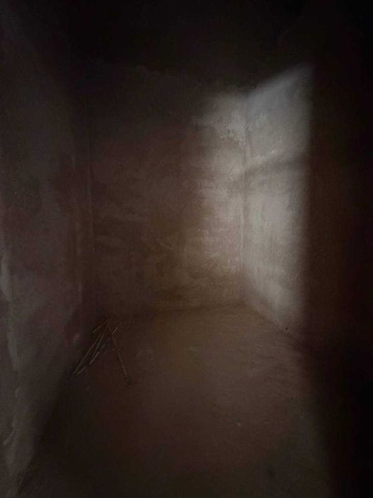 Продаётся 2х комн квартира на 1 этаже Ор-р ХБК