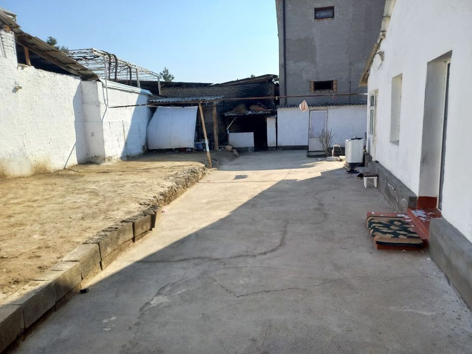 Уй Сотилади Ойбекда