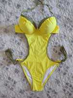Costum de baie nou fara eticheta