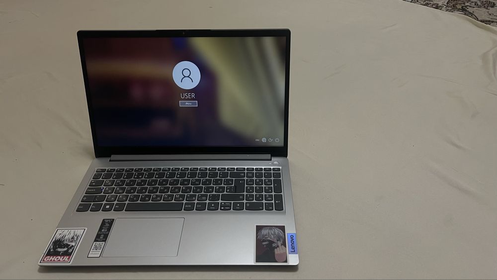 Ноутбук Lenovo объем озу 4г SSD 256г