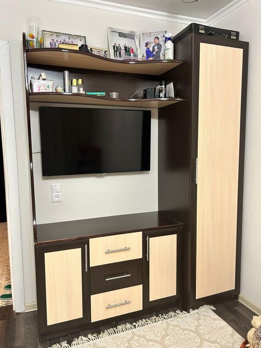 Шкаф для гостинной