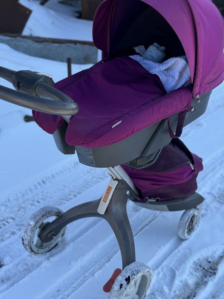 Продам коляску Stokke