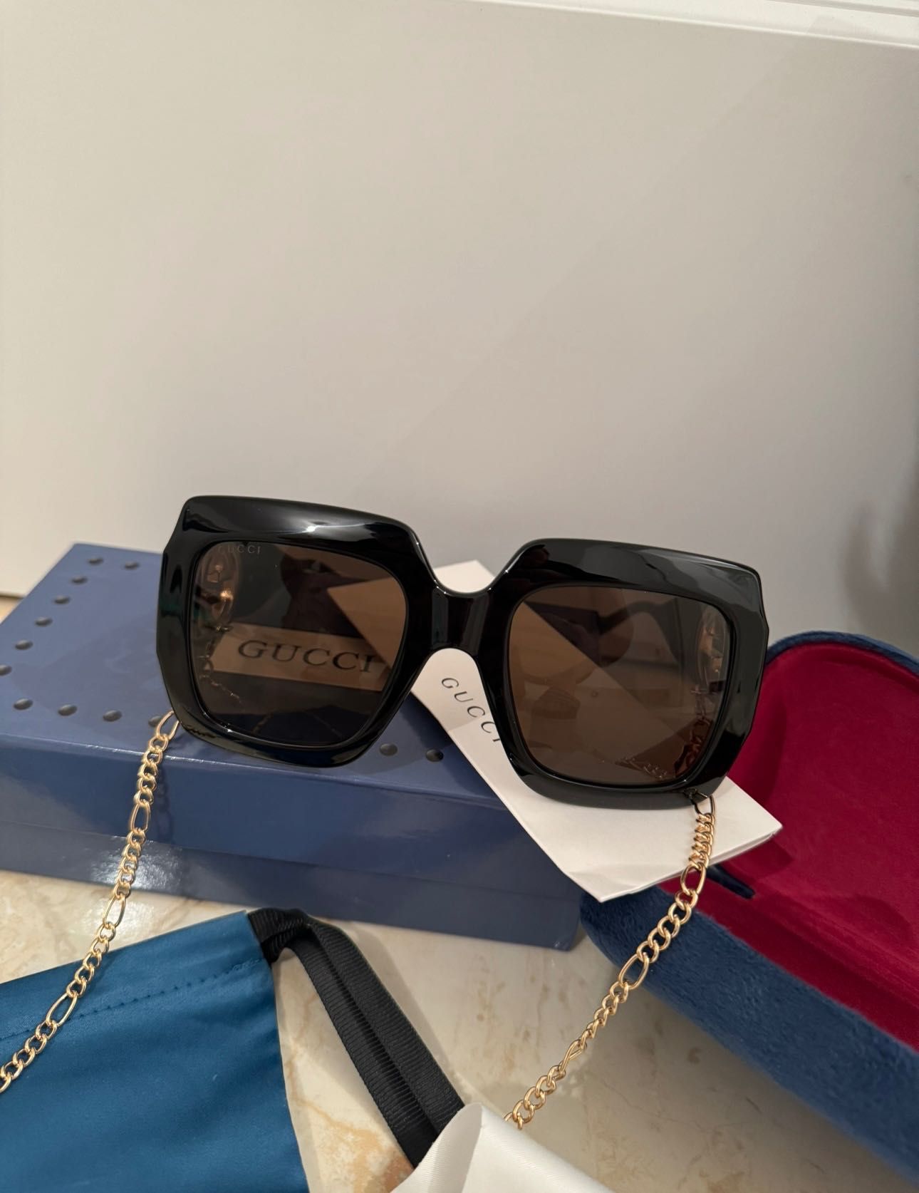Ochelari de soare originali Gucci cu lanț GG1022S
