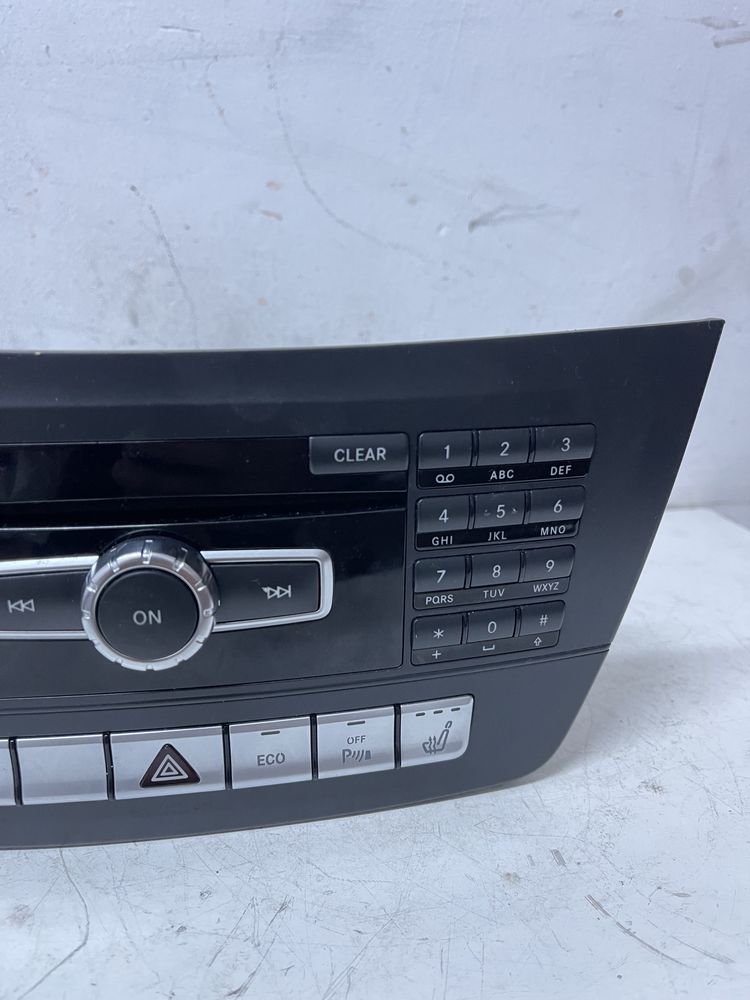 Radio CD unitate media A2049011903 Mercedes C class W204 E W212 09-14