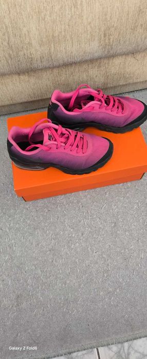 Дамски Nike маратонки