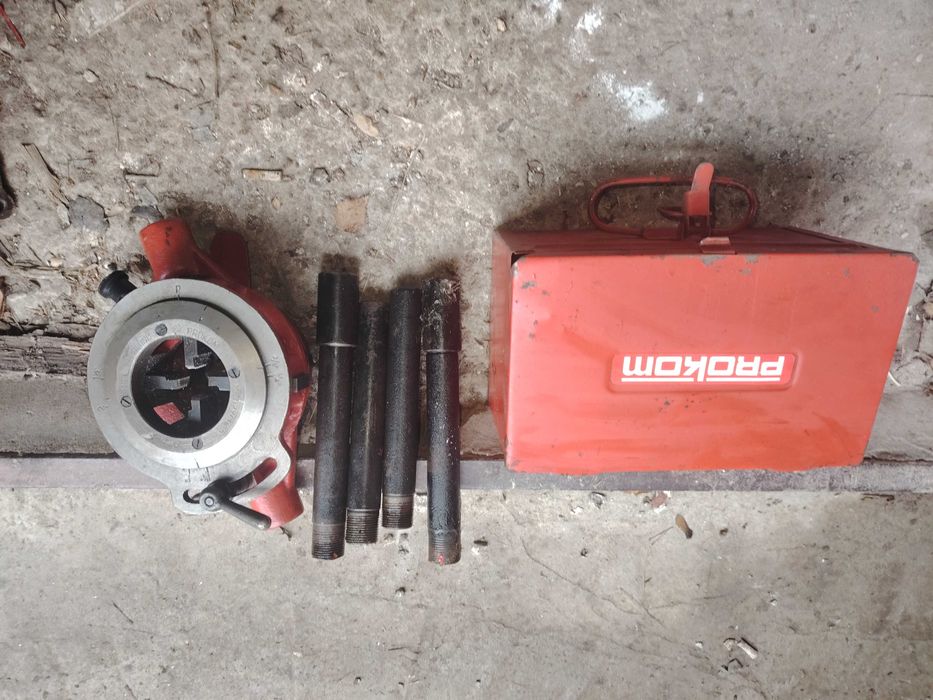 Проком за резби на тръби