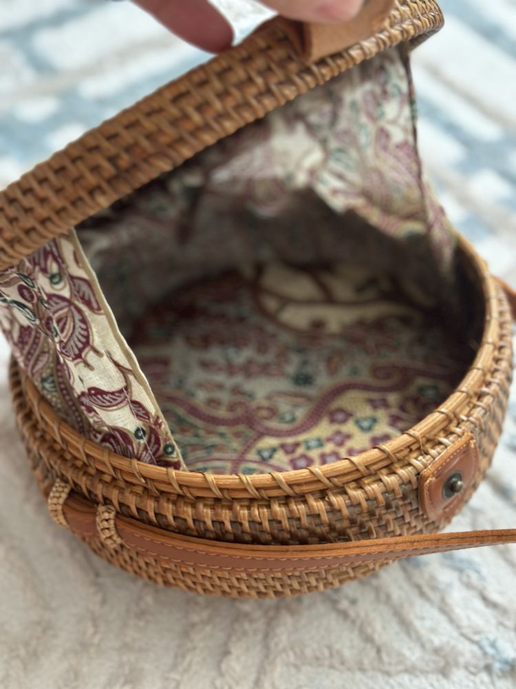 Продам сумку из ротанга, привезенная с Бали