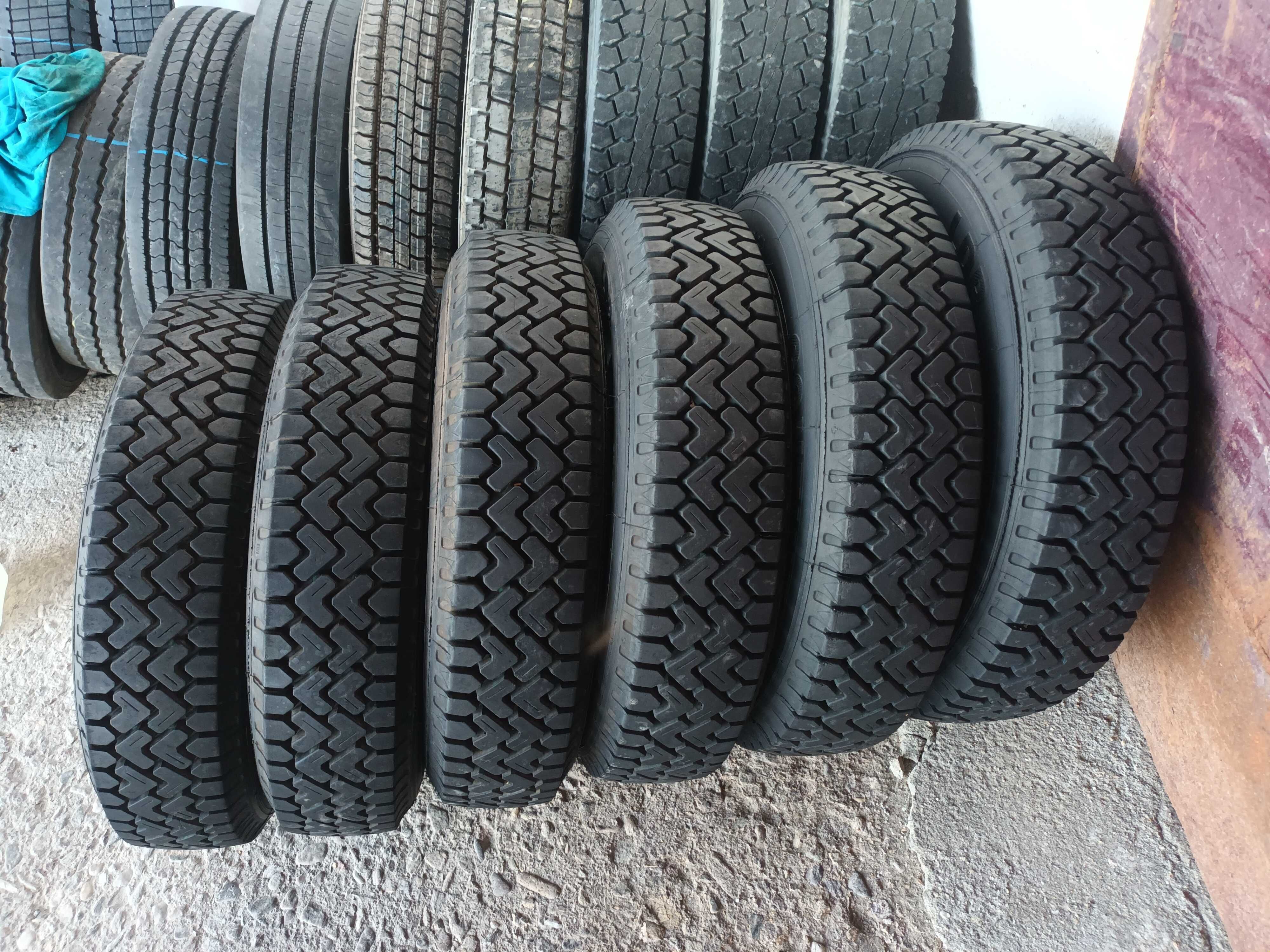 2 Тежкотоварни гуми 8R17.5 Continental LDR RADIAL GS 117/116L M+S