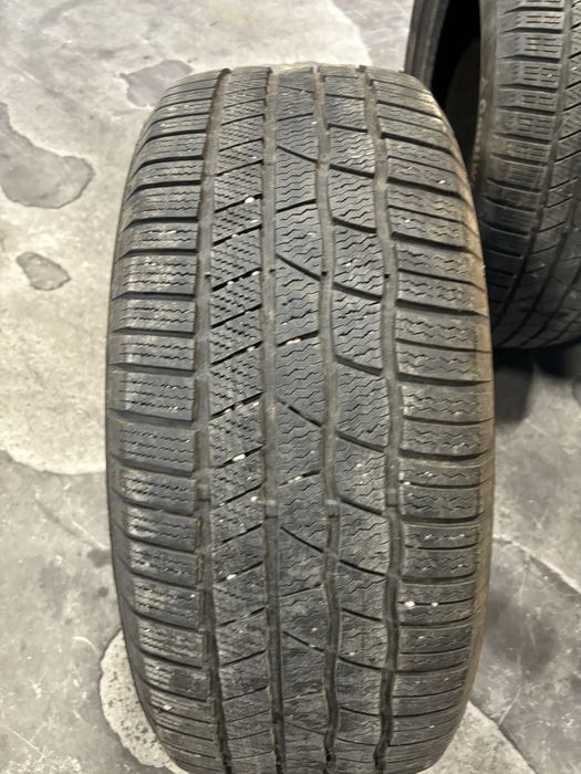 Зимни гуми  континентал 255/50-20 цола continental