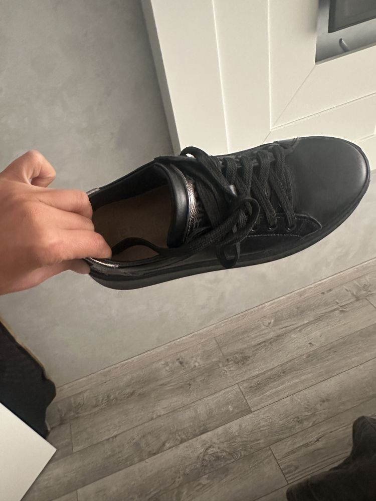 Дамска чанта Guess