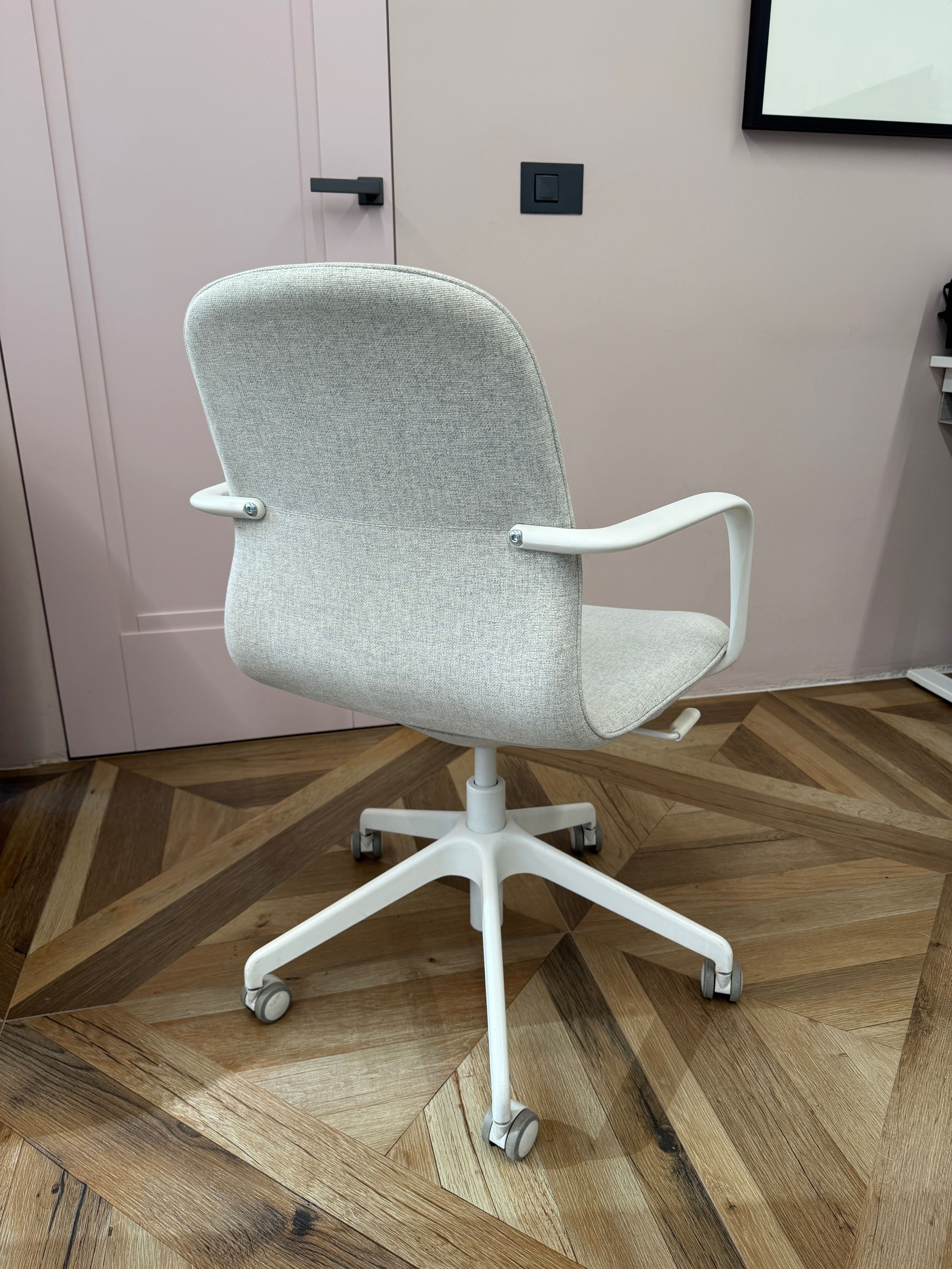 Регулируеми офис столове Ikea LANGFJALL - 6 бр.
