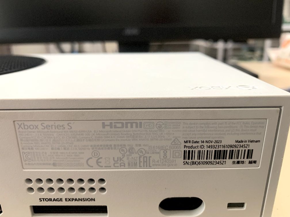 Продавам Xbox series S