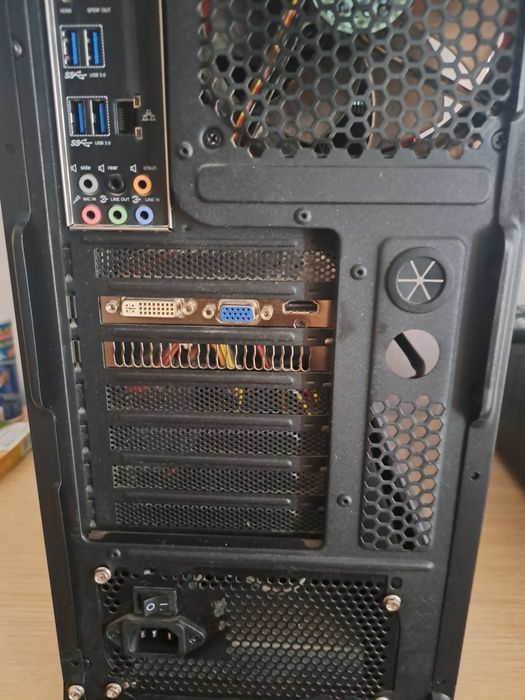 Unitate pc desktop  i5