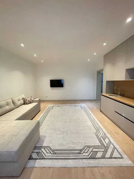 R4 Сдаётся квартира 2/2/9 на Хамид Алимжана