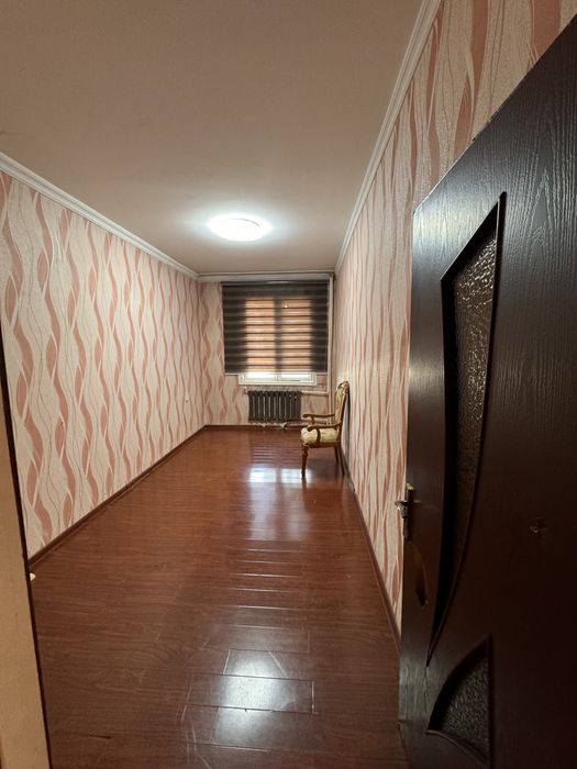 Chilonzor 16- balniysa roparasida 3 xona dom sotiladi