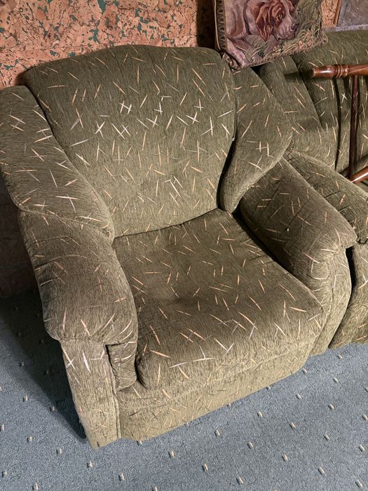 Комплект мягкой мебели: диван + 2 кресла