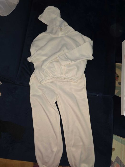 Бял комплект М размер